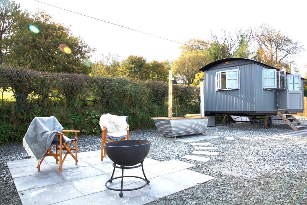 Blatchford Briar - Award Winning Private Shephards Huts With Their Own Secluded Hot Tubs Milton Abbot Kültér fotó