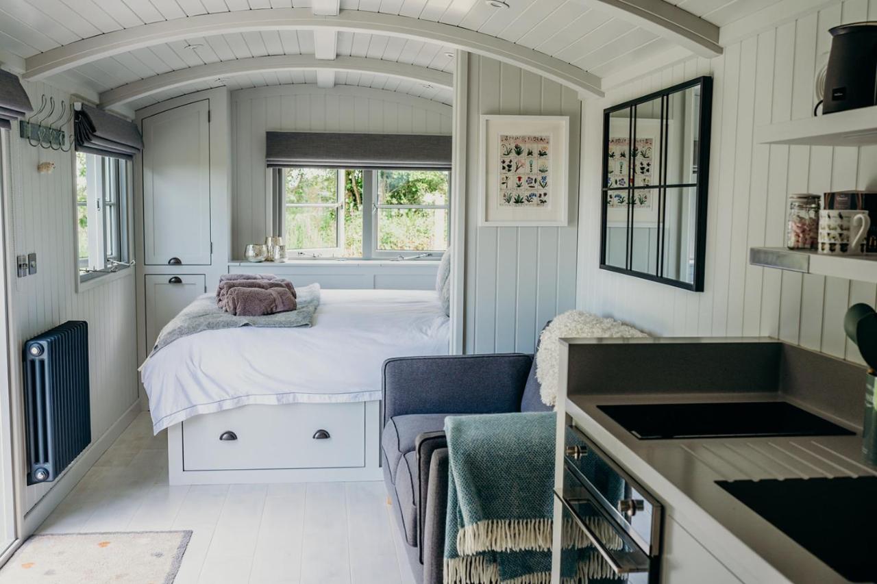Blatchford Briar - Award Winning Private Shephards Huts With Their Own Secluded Hot Tubs Milton Abbot Kültér fotó