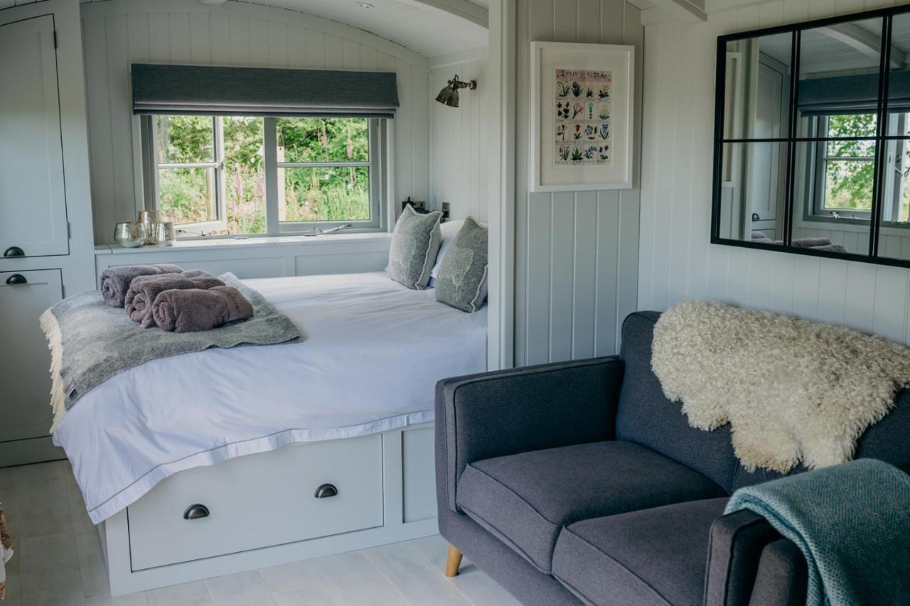 Blatchford Briar - Award Winning Private Shephards Huts With Their Own Secluded Hot Tubs Milton Abbot Kültér fotó