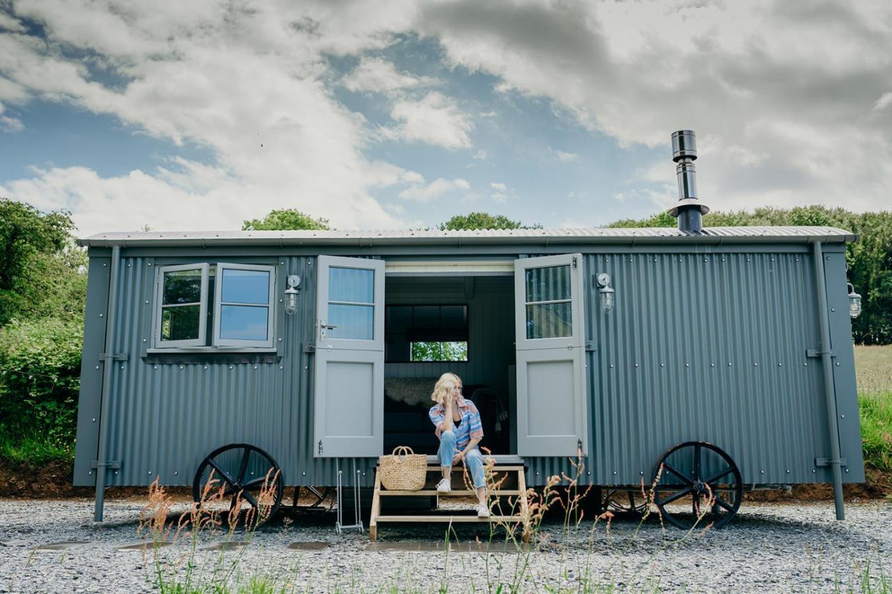 Blatchford Briar - Award Winning Private Shephards Huts With Their Own Secluded Hot Tubs Milton Abbot Kültér fotó