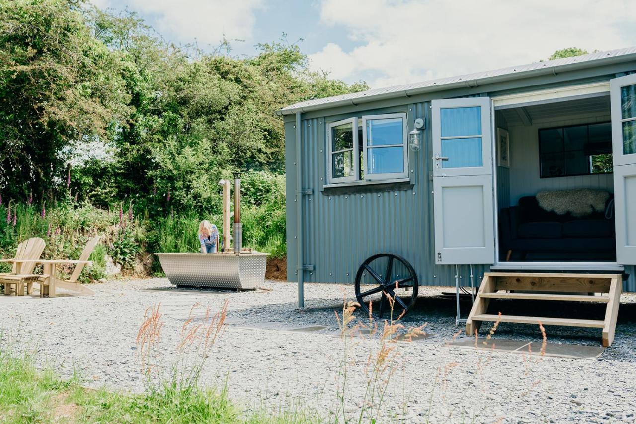Blatchford Briar - Award Winning Private Shephards Huts With Their Own Secluded Hot Tubs Milton Abbot Kültér fotó