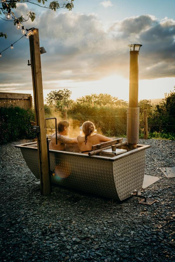 Blatchford Briar - Award Winning Private Shephards Huts With Their Own Secluded Hot Tubs Milton Abbot Kültér fotó