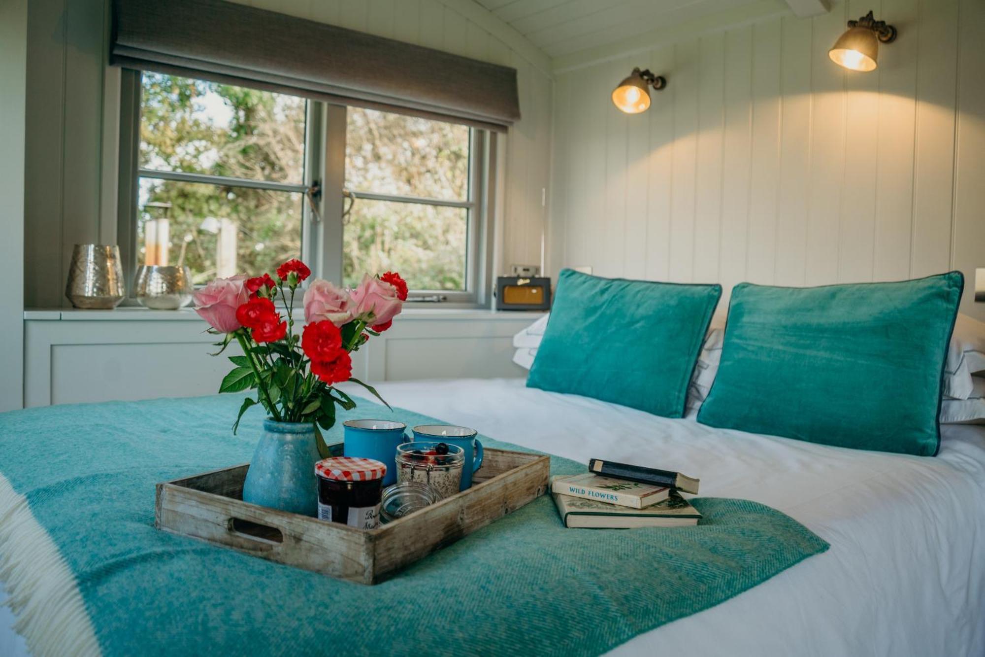 Blatchford Briar - Award Winning Private Shephards Huts With Their Own Secluded Hot Tubs Milton Abbot Kültér fotó